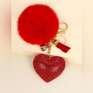 🎁Bling heart with pom keychain